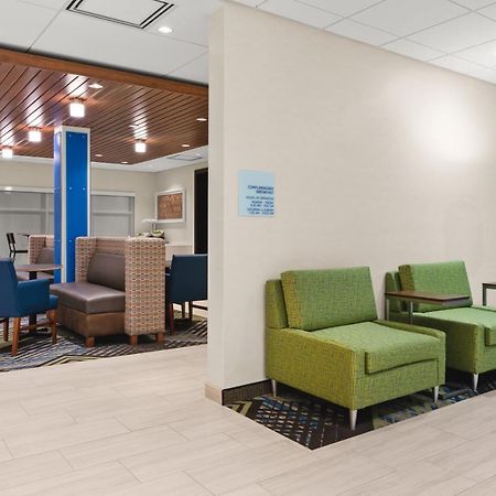 Holiday Inn Express & Suites - Suisun City By Ihg Exterior foto