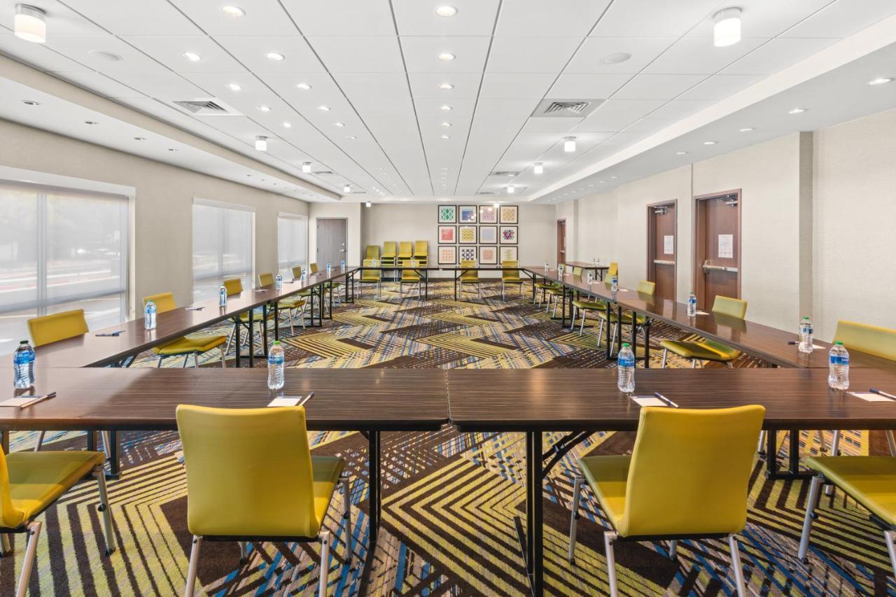 Holiday Inn Express & Suites - Suisun City By Ihg Exterior foto